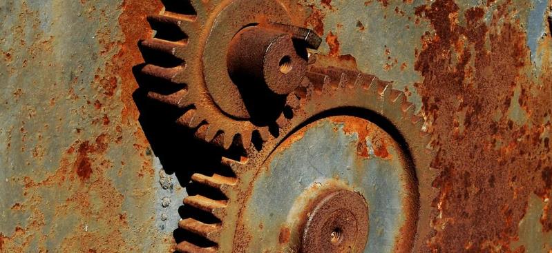 在潮濕、酸堿等惡劣環(huán)境中，未經(jīng)過(guò)處理的產(chǎn)品容易受到腐蝕，從而降低其使用壽命。浸滲劑能夠形成一層保護(hù)膜，阻止外界腐蝕介質(zhì)的侵入，延長(zhǎng)產(chǎn)品的使用壽命。例如，一些海上設(shè)備的零部件經(jīng)過(guò)浸滲處理后，能夠更好地抵御海水的侵蝕，保持良好的性能。